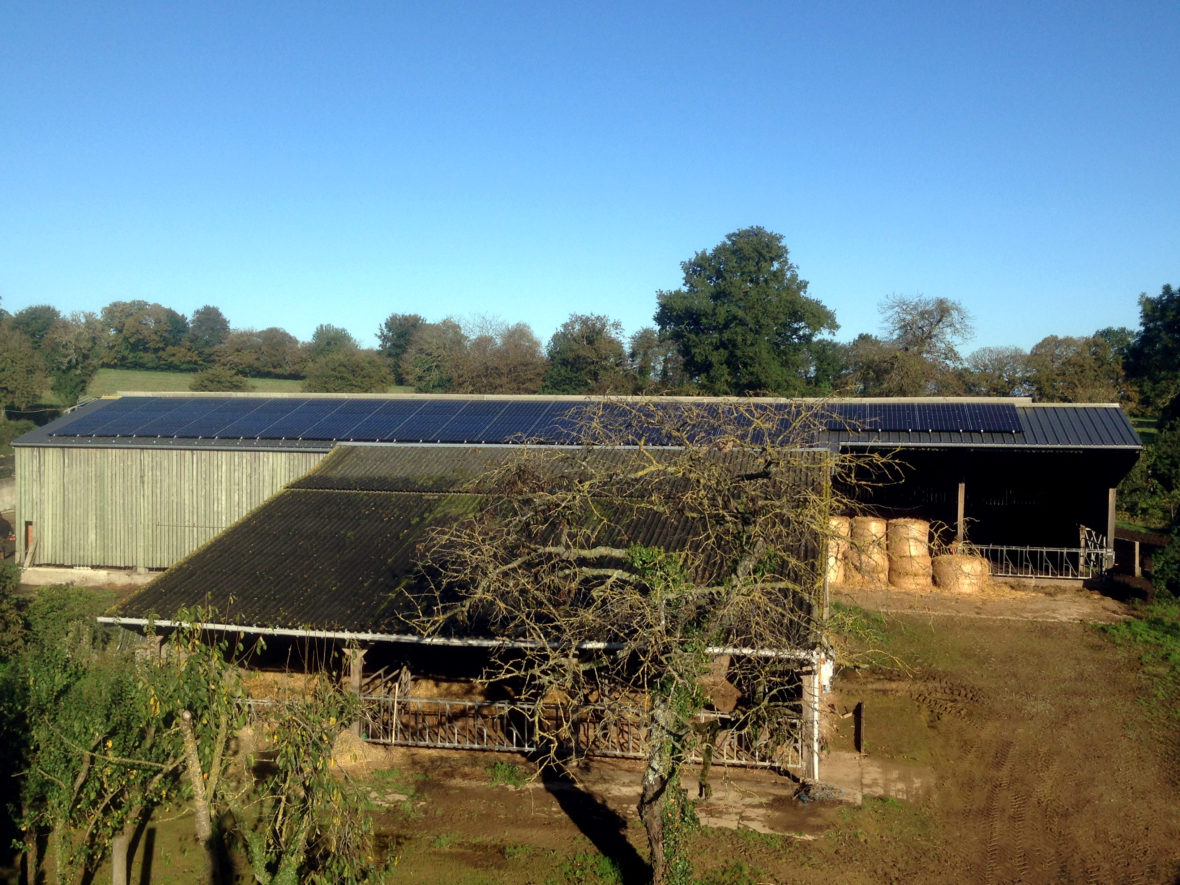 Inno watt energie pose de panneau photovoltaique mayenne exploitation agricole