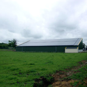 panneau photovoltaique installation hangar de stockage en mayenne