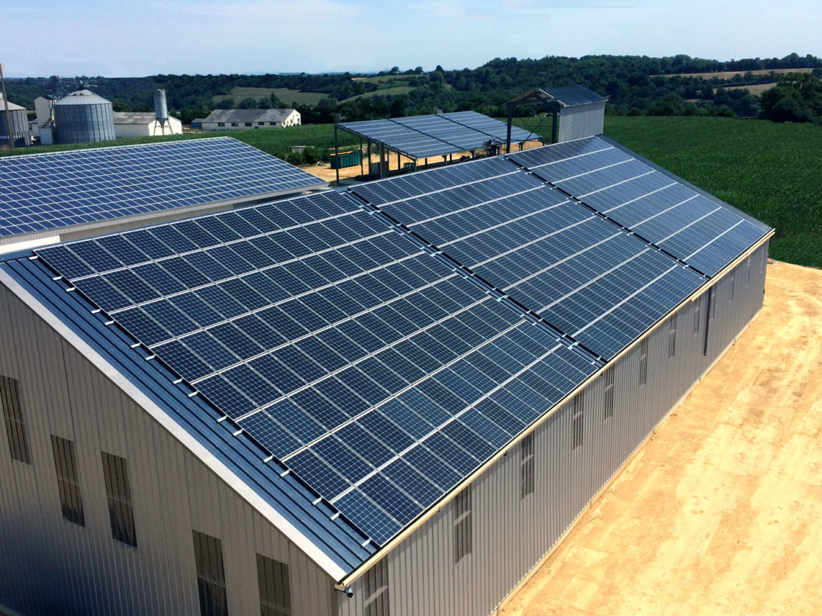 panneau photovoltaique nuillé sur vision mayenne batiment agricole